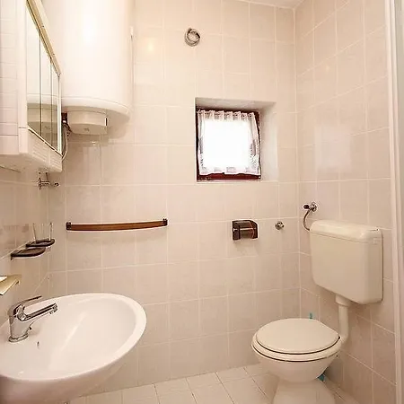 Apartament Sabina *